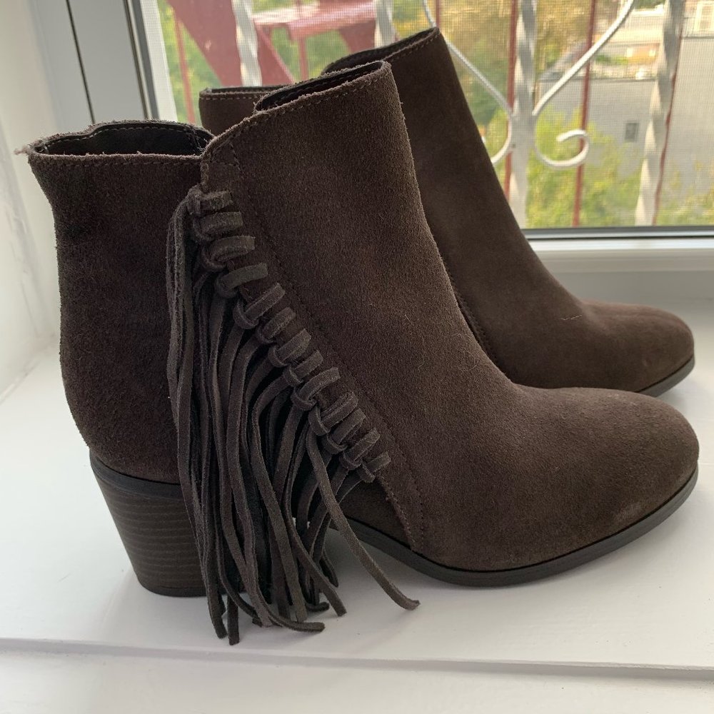 Kenneth Cole Reaction Brown Suede Ankle Boot with Boho Tassel Detail